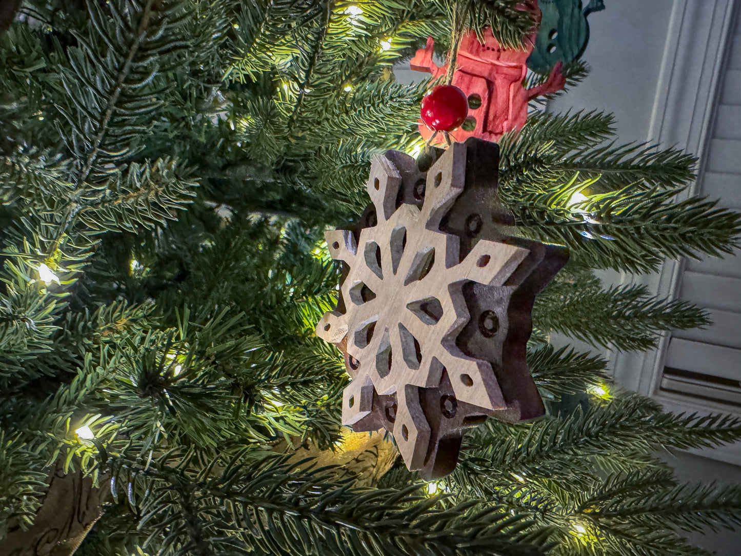 Christmas Ornaments – Two-Tone Wood Ornaments – Wood Christmas Ornaments – Reindeer Ornament – Snowflake Ornament – Snowman Ornament – Holiday Décor – Christmas Décor – Snowglobe Ornament