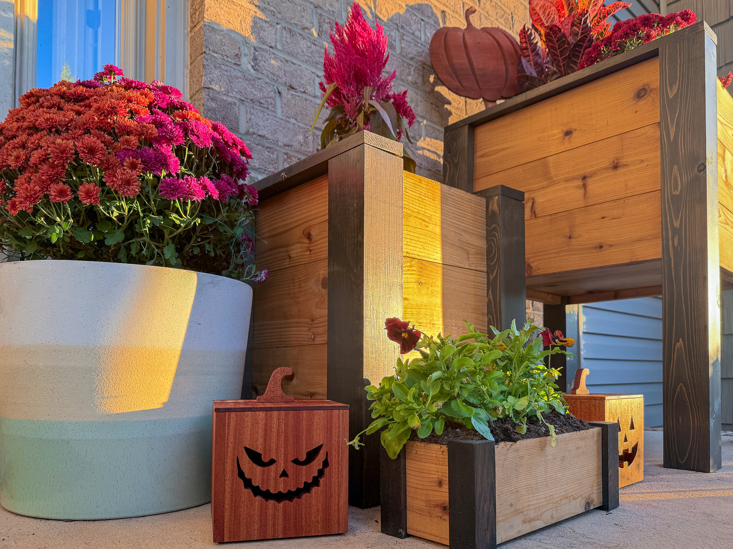 Premium Cedar Raised Garden Bed | Easy to Assemble | Durable Wooden Planter Box for Gardening | 4 Sizes