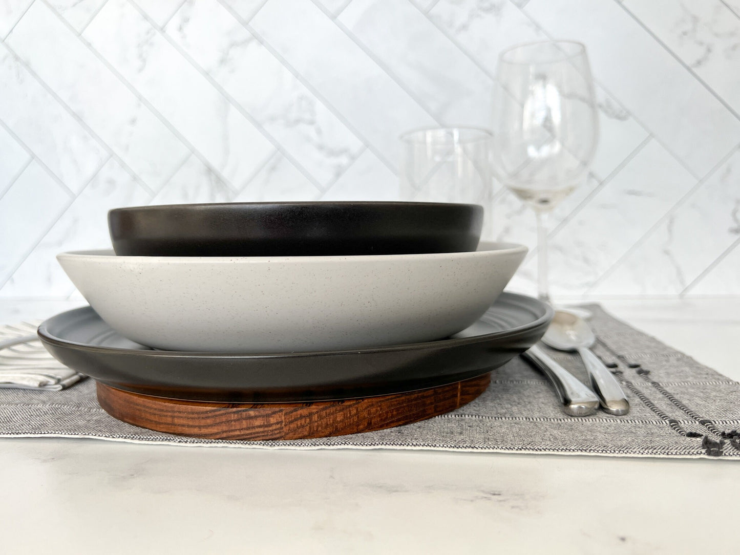 Carved Flower Wooden Trivet, Serving Tray, Wood Trivet for Dining Table, Dining Accessories, Wood Gifts, Hot Tray, Pot Holder