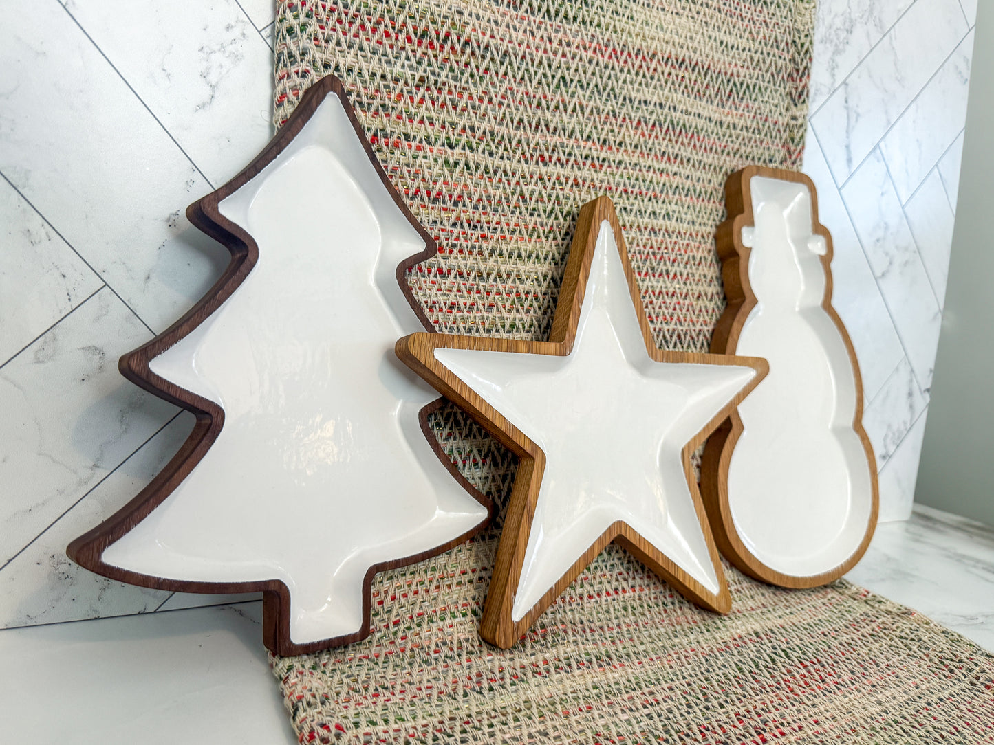 Christmas Trays – Wood Trays – Winter Decor – Wood Decor – Wood Christmas Decor – Snowman Tray – Holiday Décor – Christmas Décor – Christmas Tree Tray – Star Tray - Enameled Tray