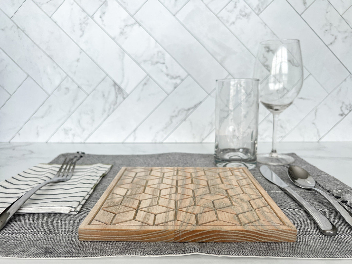 Square Trivet with Geometric Pattern, Serving Tray, Wood Trivet for Dining Table, Dining Accessories, Wood Gifts, Hot Tray, Pot Holder